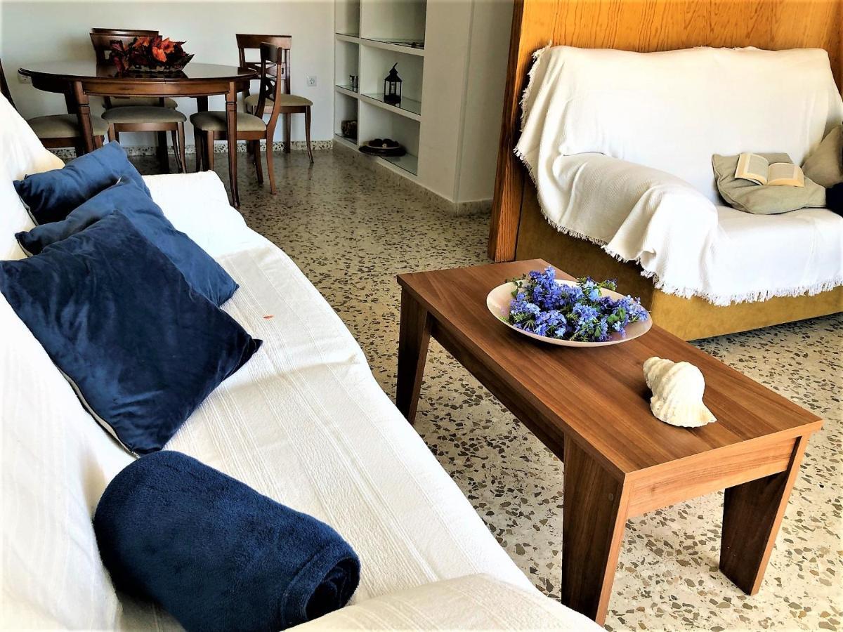 Salute To The Sea Apartment Nerja Exterior photo